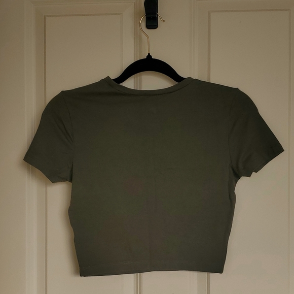 NWOT Olive Green Wild Fable Crop - Picture 2 of 3